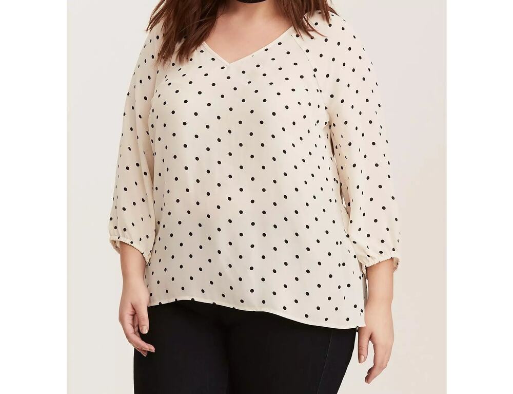 Torrid Ivory Polka Dot Georgette Blouse Size 1